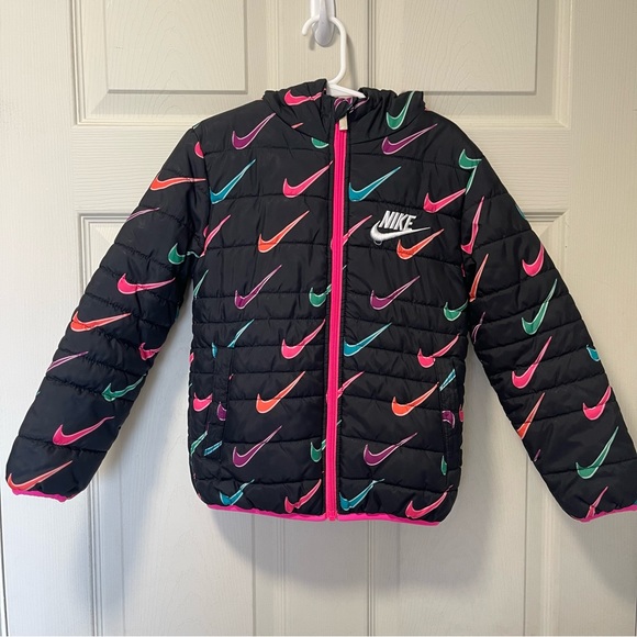 Nike Other - Nike Kids Puffer Jacket Logo Print All Over Jacket Sz 6